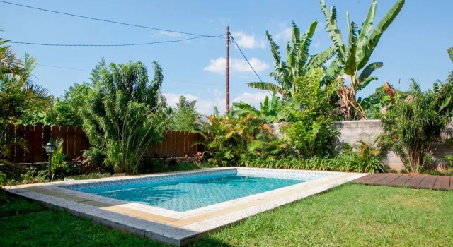 Suite RedDoorz Plus near Dago Pakar