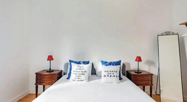 Monicas Place, a Friends Inspired Flat, Забронировать Апартаменты/квартира Апартаменты Лиссабона, рядом с Nossa Senhora do Monte Belvedere, Апартаменты/квартира