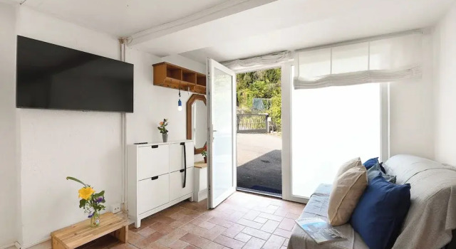 Апартаменты Economy Petit Jardin