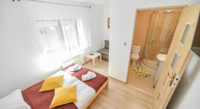 Toffee House, Book Hotel Hotels in Zator with Parking, Parking