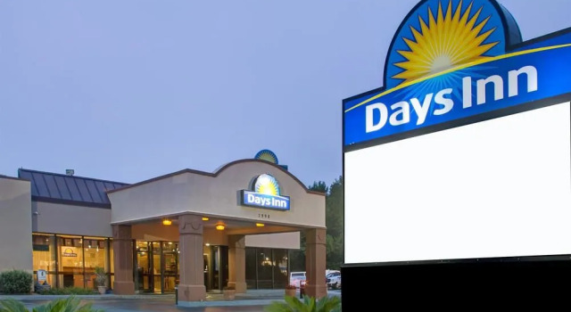 Days Inn Charleston- Airport Coliseum