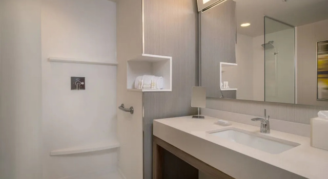 Двухместный люкс с видом на город Courtyard by Marriott Prince George