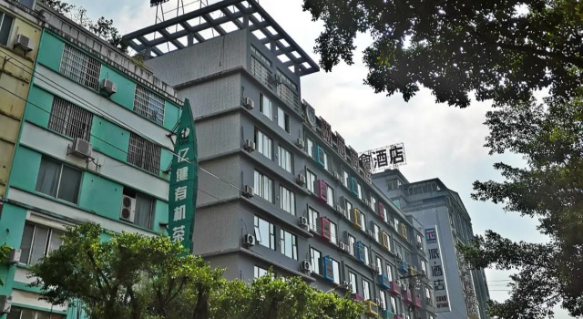 Hotel Pai Hezhou Lingfeng Plaza