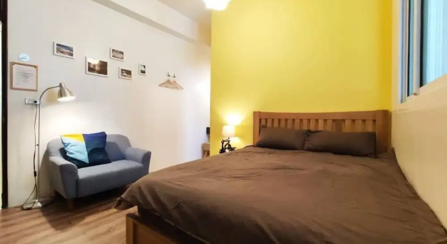 Номер Economy Iron St. House