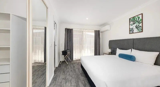 Апартаменты с 3 комнатами с балконом Littomore Suites Bathurst
