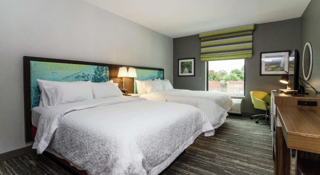 Четырёхместный номер Standard Hampton Inn & Suites - Allen Park