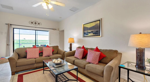 4 Bed, 2 Master Suites. South Facing Pool. Resort