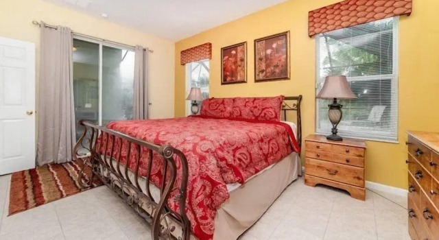 5 Bedroom Pool Home in Windsor Palms Gated Resort