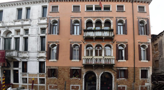 Locanda Cà Le Vele, Забронировать Отель Каннареджо Венеция, рядом с Accademia Bridge