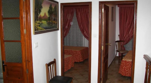 Casa Rural La Verdura, Забронировать Отель Убрике Sierra de Grazalema, рядом с Музей кожи