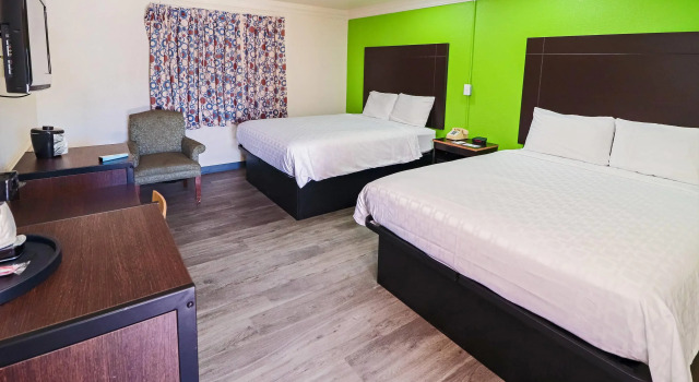 Четырёхместный номер Standard Rodeway Inn San Antonio Lackland AFB - SeaWorld-Rivarwalk-The Alamo