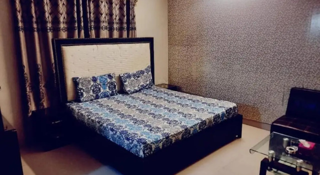 Capry Guest House, Prenota Affittacamere Hotel a Karachi con parcheggio, Parcheggio