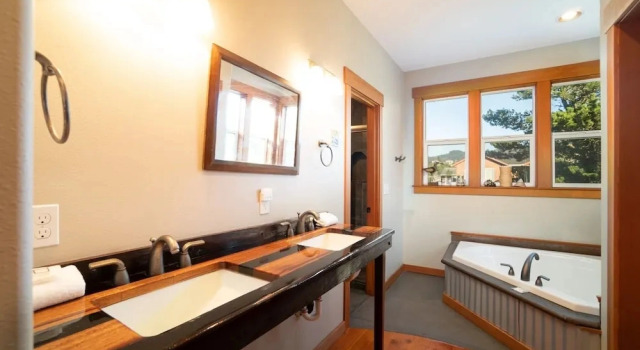 Swallow's Nest 4 Bedroom Home, Prenota Casa vacanze Cottage a Oregon, Cottage