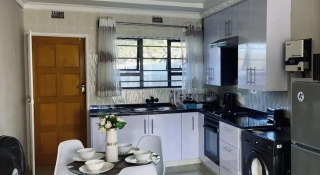 Hütte Emerald Suite Sleeps 6 With Free Parking