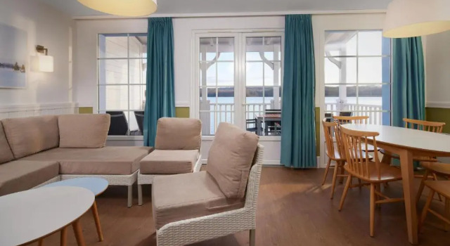 Коттедж Premium с видом на озеро Center Parcs Le Lac d’Ailette