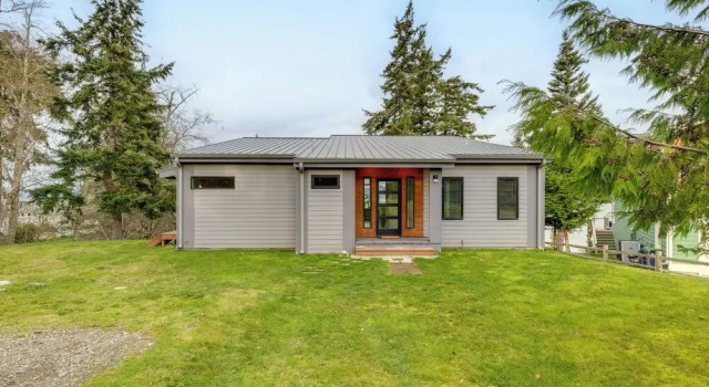 Коттедж Water Views: Whidbey Island Hideaway w/ Deck