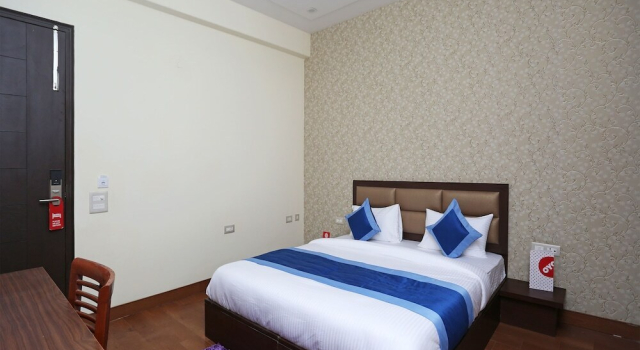 OYO 14259 Lime Wood, Varaa Hotelli Gurgaon 
