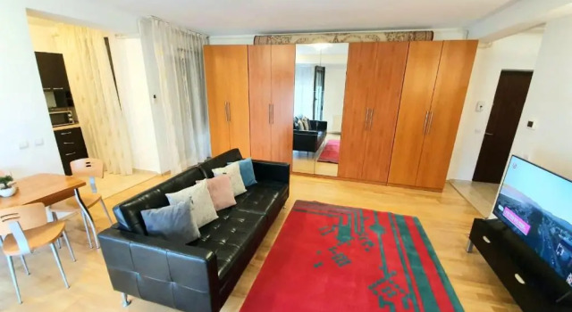 CENTRU UNIRII LUXURY VIP Apartament 2 camere 70 mp ! Parcare subterana privata incalzita iarna si climatizata vara doar cu rezervare in limita locurilor disponibile ! PROPRIETATE IN REGIM HOTELIEP - NU ARE BUCATARIE !, Prenota Appartamento Hotel a Muntenia con parcheggio, Parcheggio