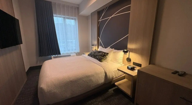 Люкс c 1 комнатой La Quinta Inn & Suites By Wyndham Kelowna Bc
