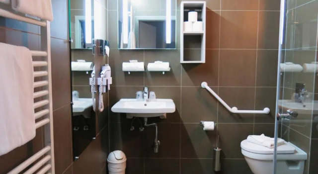 Двухместный номер Comfort Inter Hotel Le Bristol
