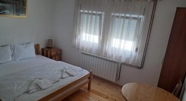 Rooms Lida & Friendly home, Book Hotel Hotels in Plav County with Parking, Parking