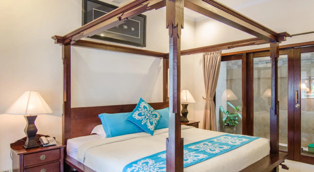 Heliconia Villa