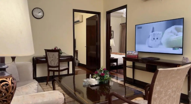 Полулюкс Heritage Luxury Suites All Suite Hotel