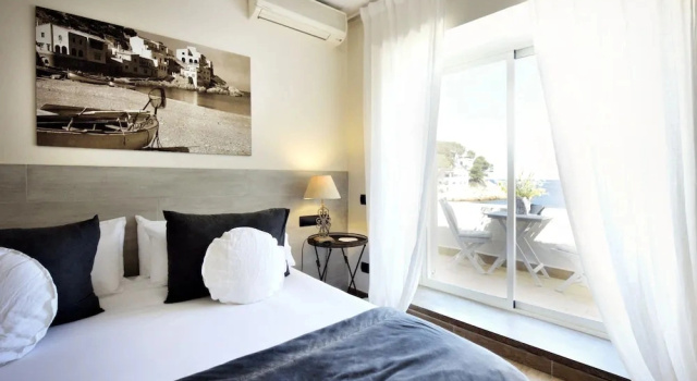 Номер Deluxe Hostal Sa Tuna