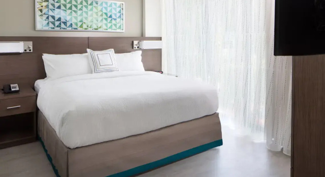 Двухместный люкс клубный c 1 комнатой Residence Inn by Marriott Miami Beach South Beach