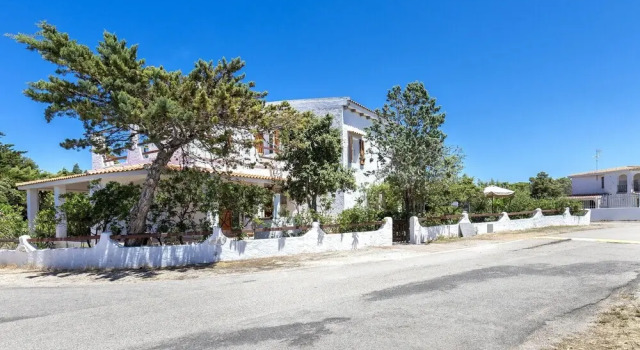 Sea View Villa for 11 People With Enclosed Park Near the Beach, Забронировать Вилла Сорсо Sardinia North, рядом с Пляж Эден