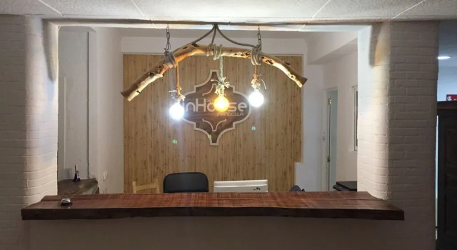 Hostal The Monkey Room, Забронировать Гостевой дом Старый город Марбельи Марбелья, рядом с Плаза Де Лос Нараньйос