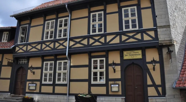 Gasthaus und Ferienwohnungen "Zum Büchsenmacher"