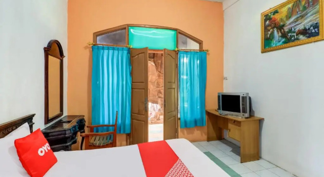 OYO 91042 Hawaina Hotel, Book Hotel Hotels in Buleleng with a Pool, Swimming Pool
