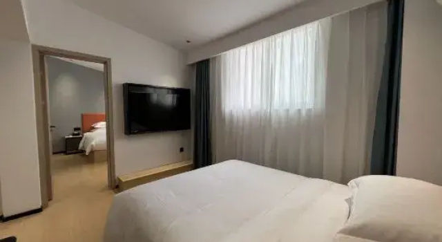 Семейный люкс с 2 комнатами Yuejing Hotel (Yueyang Tower Scenic Area Branch)