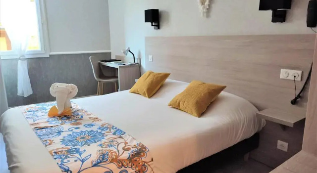 Номер Standard Hostellerie Maleville, logis hôtel Pontet