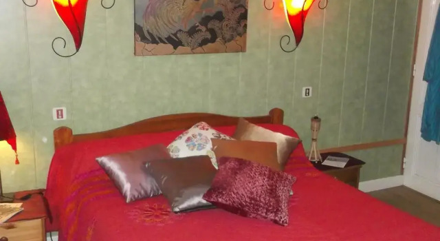 Aveyron Chambres D'hôtes, Book Hotel Cassagnes-Begonhes 