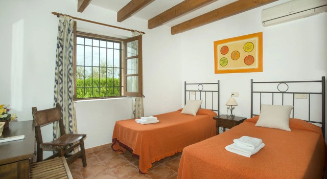 Villa Xanet Abaix, Book Villa Alcudia Majorca