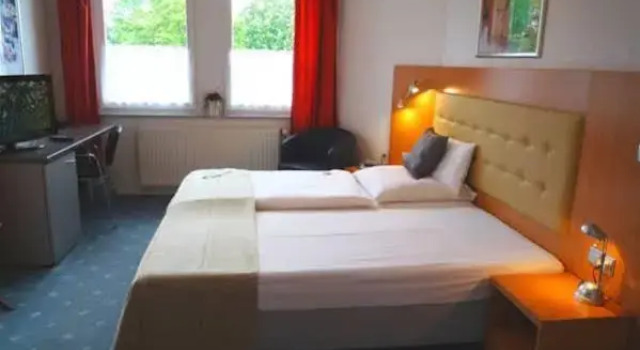Hotel Abalone, Забронировать Отель Ремшайд Северный Рейн-Вестфалия