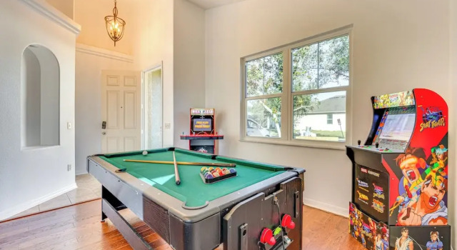 Коттедж 16 Mi to Animal Kingdom: Family Home w/ Pool