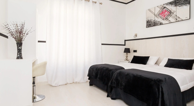 Hostal Gran Via 63 Rooms