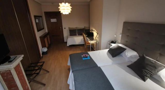 Четырёхместный номер Standard Hotel Salamanca Rio