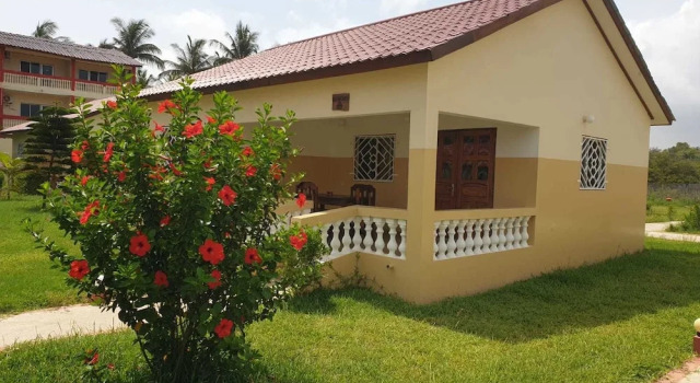 Bungalow Kunta Kinteh Beach Complex