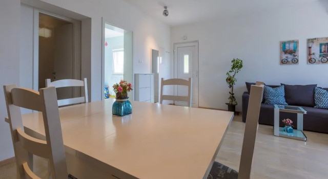Apartment Mirta, Забронировать Апартаменты/квартира Отели Приморско-Горанской жупания с парковкой, Парковка