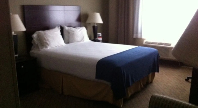 Люкс c 1 комнатой с видом на реку Holiday Inn Express Sault Ste Marie by IHG