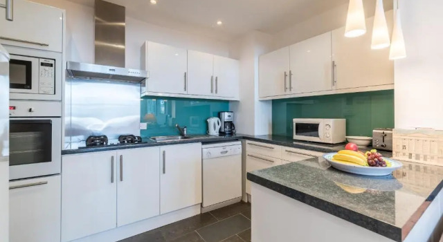 44a Palace Gardens Terrace, Забронировать Отель Кенсингтон и Челси Лондон, рядом с St George's Campden Hill