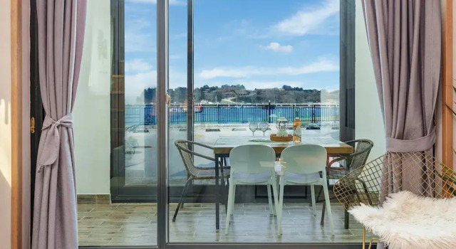 Yeosu Porrr Ocean View Pension, Prenota Affittacamere Hotel a Sud Jeolla con piscina, Piscina