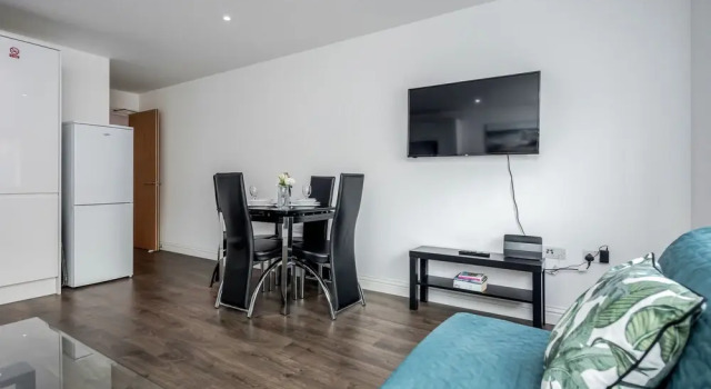 Watford Central Serviced Apartments - F3, Varaa Huoneisto Asunnot kohteessa Merseyside, Huoneisto