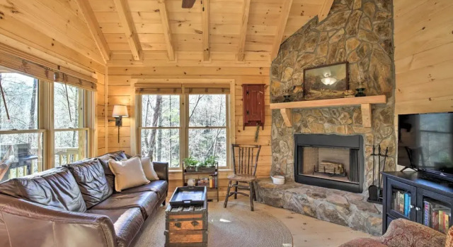 Cherry Log Couples Cabin Near Hiking & Waterfalls, Reserva ahora Hotel Cherry Log Georgia