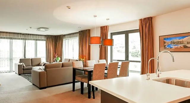 Апартаменты с 3 комнатами Village Lake Luxury Apartments
