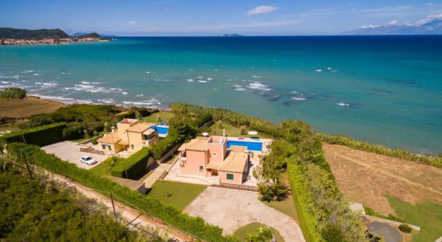 Вилла Beachfront Villa Dionysos - With private beach